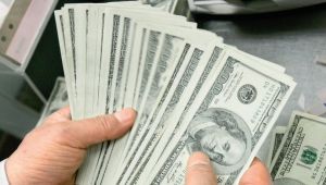 FED'İN FAİZ KARARINA DOLARIN İLK TEPKİSİ 