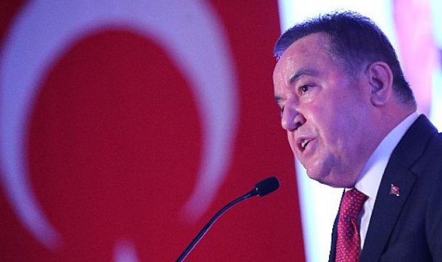 Başkan Böcek hizmette 3 yılını anlattı