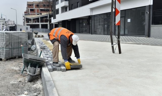 Bursa Osmangazi'de açılan yollarda kaldırım ve asfalt çalışmaları tamamlandı