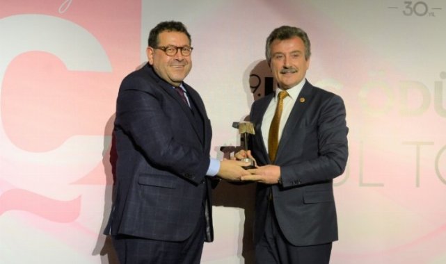 Bursa'da Ana Kucağı'na HİÇ ödülü