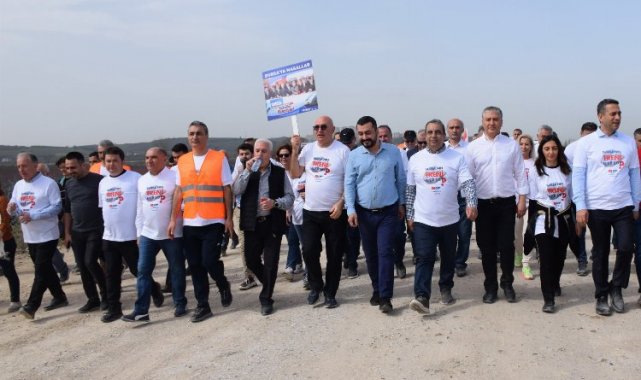 Bursa'da CHP'lilerden Ulaştırma'ya 'hızlı' gönderme