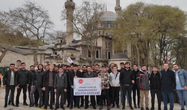 Bursalı Gençler İstanbul gezisinde