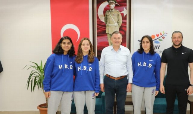 Hatay Büyükşehir Belediyesporlu sporculara milli davet