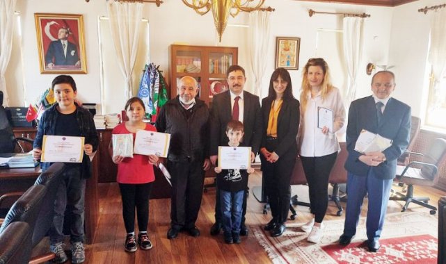 Mudanya'da en çok kitap okudular, teşekkürü kaptılar