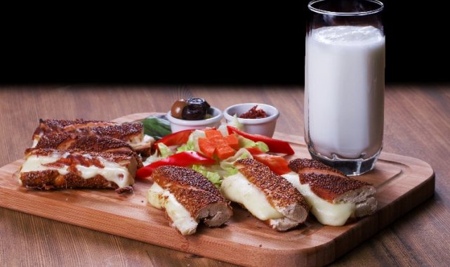 Sahurda sütü, iftarda ayranı sofralardan eksik etmeyin!
