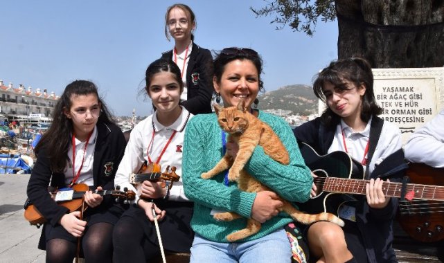 Sokak hayvanları için Bahar Kermesi