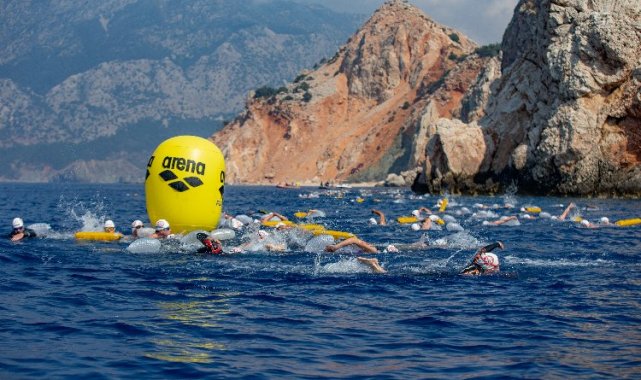 Antalya Kemer'de yüzme şampiyonları belli oldu