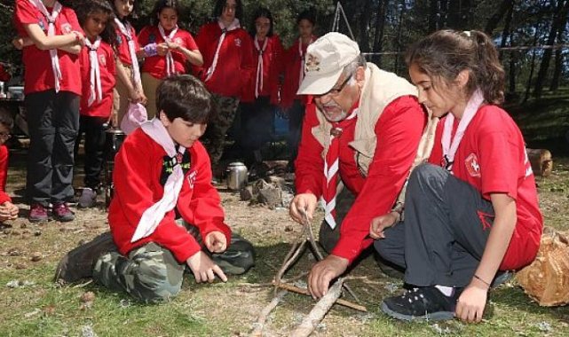 Çankaya'nın İlk Bilim İzcileri Kampta