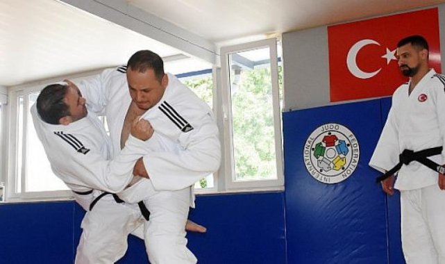 Görme engelli judocuların hedefi Paris