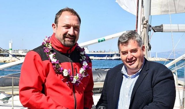Gümrükçü “Gelecek için Yelken Açıyoruz” Ekibi ile Çeşme’ye Vardı