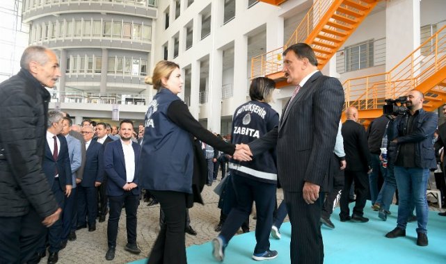 Malatya Büyükşehir Belediyesi'nde personel bayramlaştı