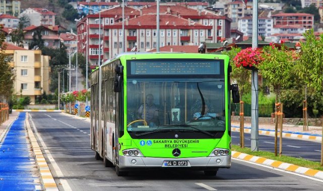 Sakarya Büyükşehir'le huzur dolu bayram: 25 bin kişi ücretsiz yolculuk yaptı