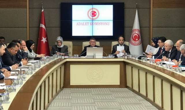 Adalet Komisyonu yeniden internet gazeteciliği yasası için toplandı