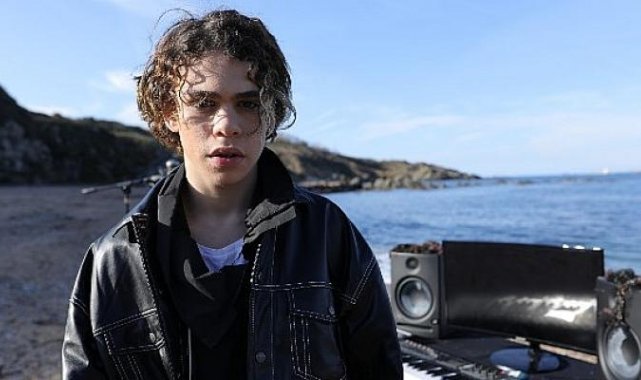 Alper Erözer ile “Wannabe” Dünya’ya İniş Yaptı: “Tell Me What You Want”