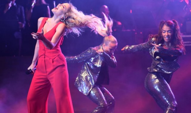Bursa Festivali'nde 'Hadise' rüzgârı