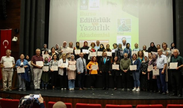 Bursa'da 'editör ve yazarlar'a akademik belge