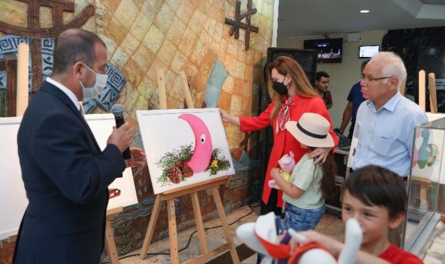 Çevre dostu tasarlanan oyuncaklar İzmir'de sergileniyor