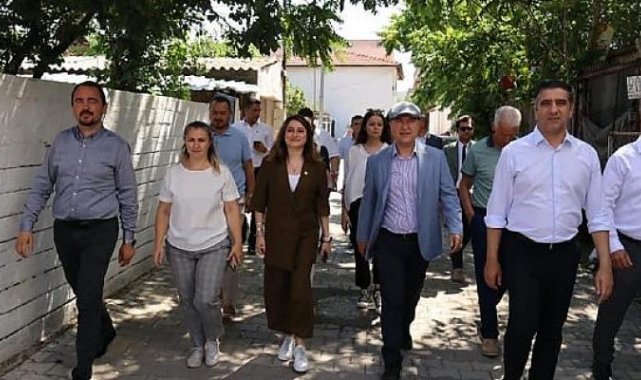 CHP'den Menderes'te esnaf çıkarması