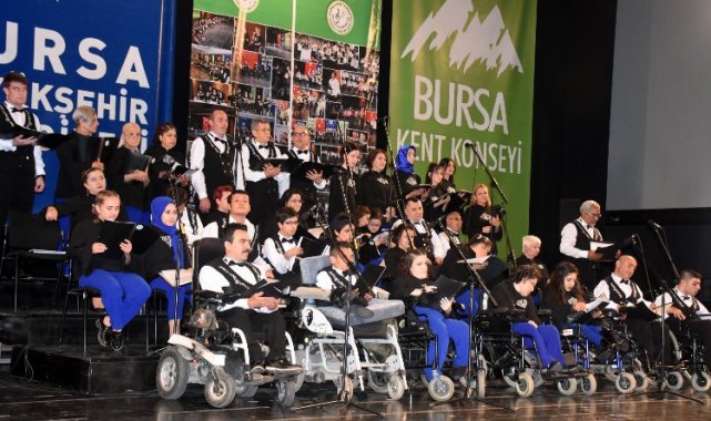 Engelli solistler gönüllerde taht kurdu