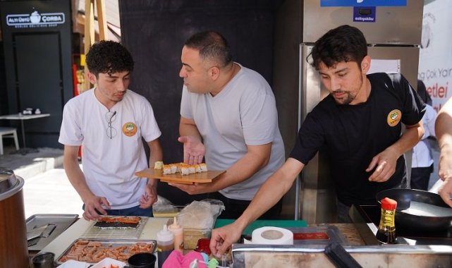 Gastronomi Sokağı'nda lezzet yolculuğu başladı