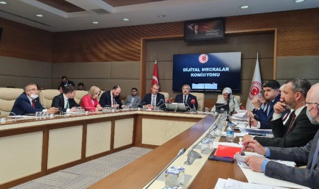 İnternet yasası komisyondan geçti