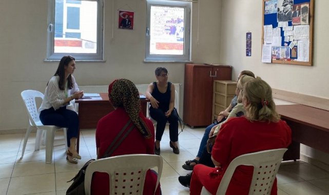 Kocaeli İzmit'te 'kadın tiyatrosu' kuruluyor