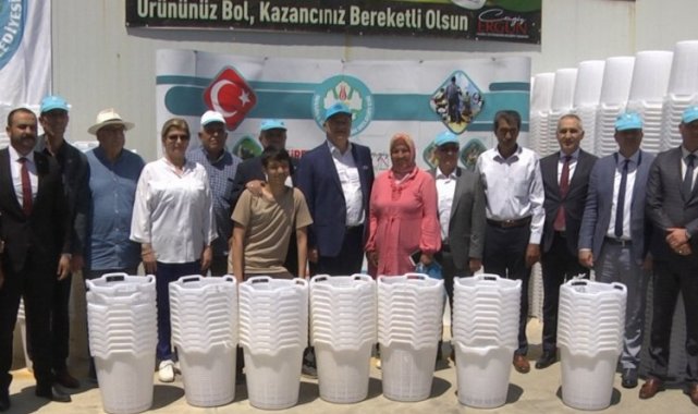 Manisa'da üzüm sepetleri üreticilere ulaştırılıyor