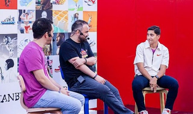 Nike 50. Yılını Futbol İle Kutluyor