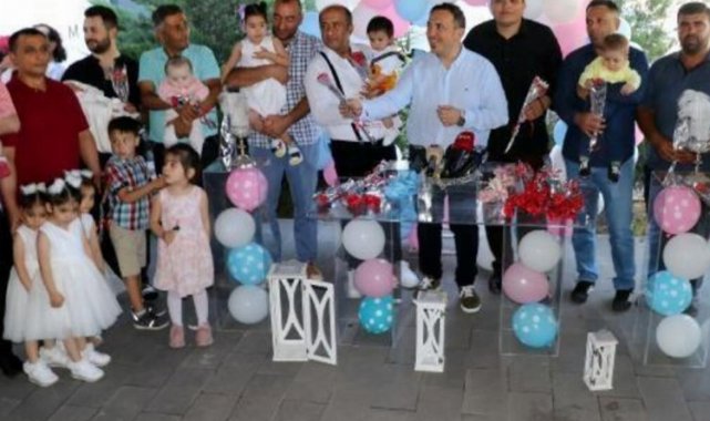 Yıllar sonra gelen babalığı kutladılar