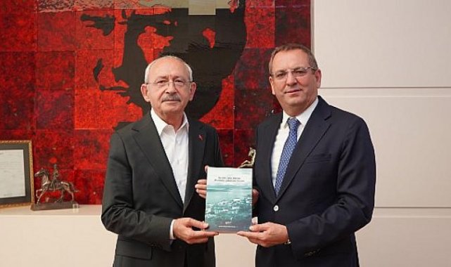 Ayvalık Belediye Başkanı Mesut Ergin, Cumhuriyet Halk Partisi (CHP) Genel Başkanı Kemal Kılıçdaroğlu’nu Ankara’da parti genel merkezinde ziyaret etti.