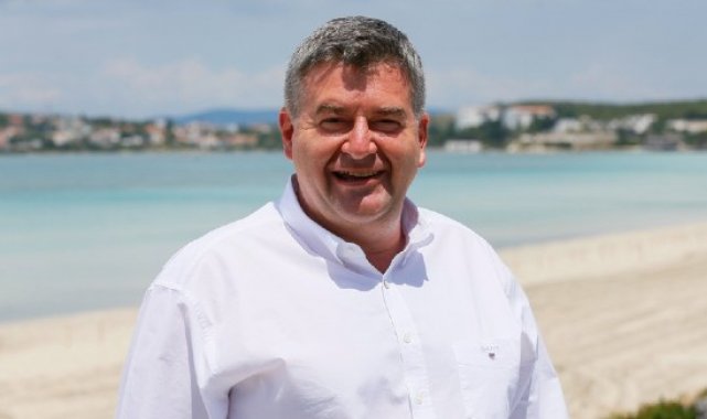 Başkan Oran, “Söz verdiğimiz gibi Uluslararası sörf yarışlarını Alaçatı’ya geri getirdik!”