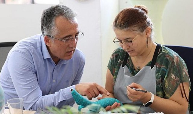 Başkan Savran, Mahallelerde Yapımı Devam Eden Parklarda İncelemelerde Bulundu