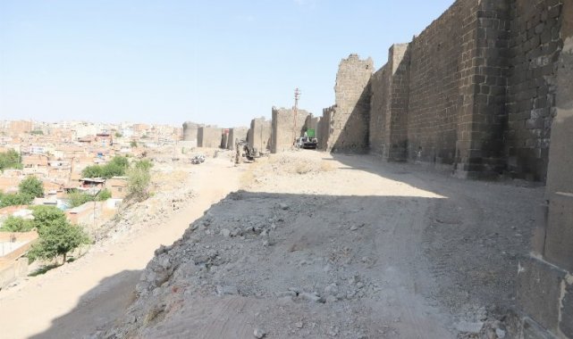 Benusen'de çevre düzenleme çalışmaları devam ediyor