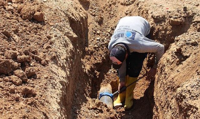 Döşemealtı'nda içme suyu hatları yenileniyor