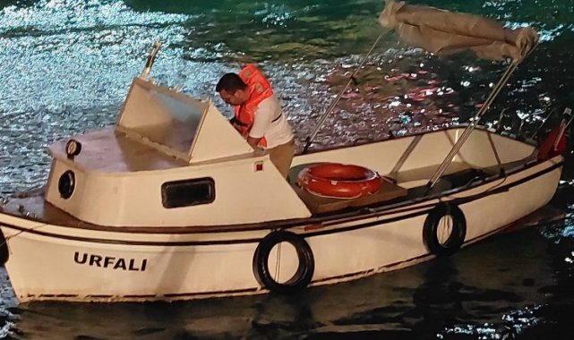 İstanbul'da sürüklenen bir tekne Bebek Koyu'na yanaştırıldı
