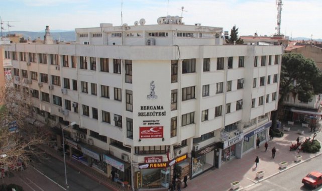 İzmir Bergama'da belediye binası için karar Ağustos sonunda belli olacak