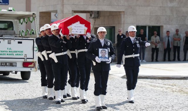 Kütahya'da görevli polis memuru son yolculuğun uğurlandı