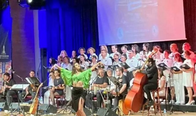 Mübadele Korosu'ndan Karşıyaka'da muhteşem konser