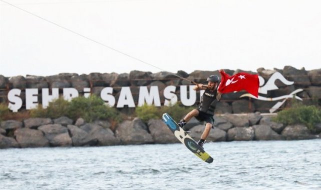 Samsun'da nefes kesen gösteri