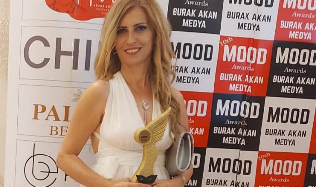Şennur Düzkaya ödüllere doymuyor!
