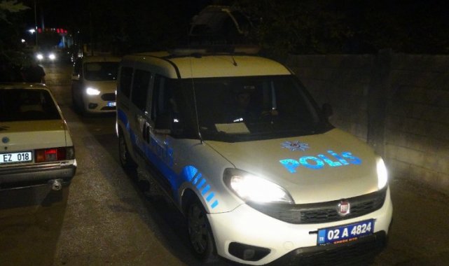 Adıyaman'da demir korkuluk çalan 2 kişi suçüstü yakalandı