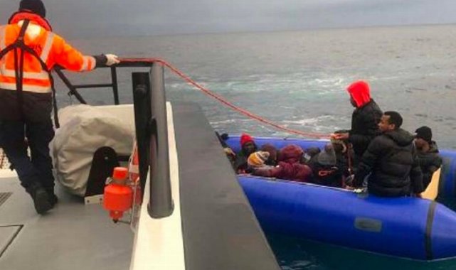 Antalya Kaş'ta 300 göçmen kurtarıldı