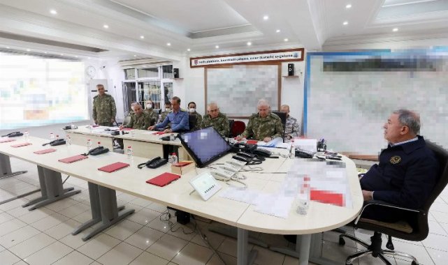 Bakan Akar'dan sınır komutanlarıyla telekonferans