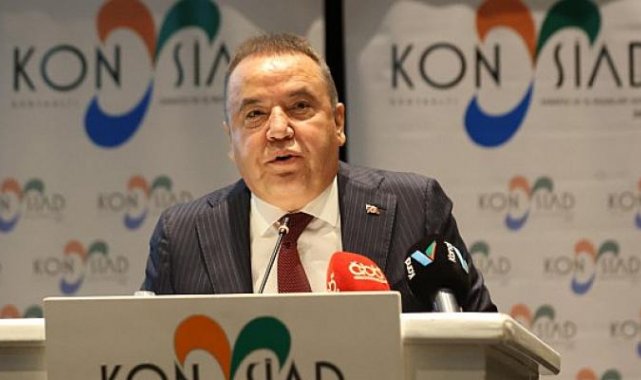 Başkan Böcek KONYSİAD'ın konuğu oldu