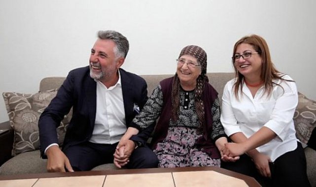 Başkan Sandal mahalle gezilerini sürdürüyor