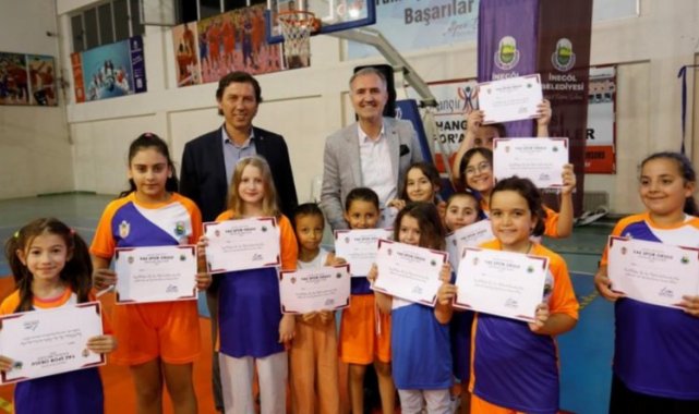 Bursa İnegöl'de 3 bine yakın sporcuya 'yaz' sertifikası