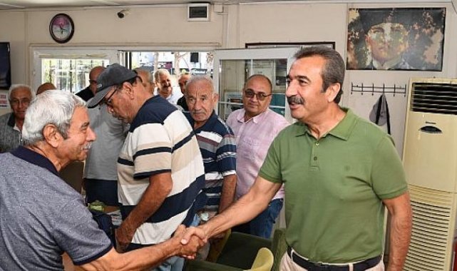 Çukurova Belediye Başkanı Soner Çetin emeklilerle sohbet etti