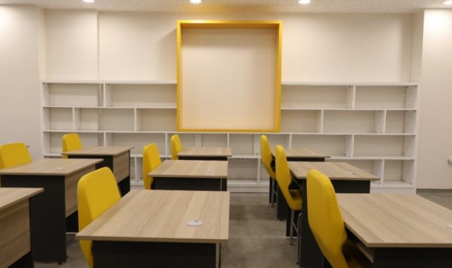 İBB öğrenciler için ders atölyeleri açtı