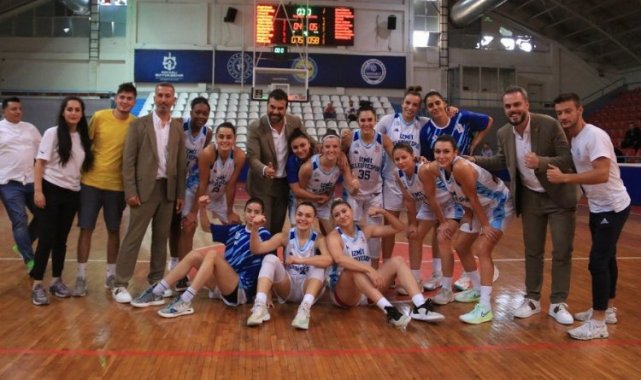 İzmitli perilerden sezona galibiyetli başlangıç
