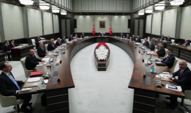Kabine yoğun gündemle toplanıyor